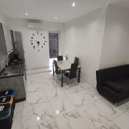 Intero Appartamento Casa Vacanze "Il Pino" Roma Infernetto Exterior photo